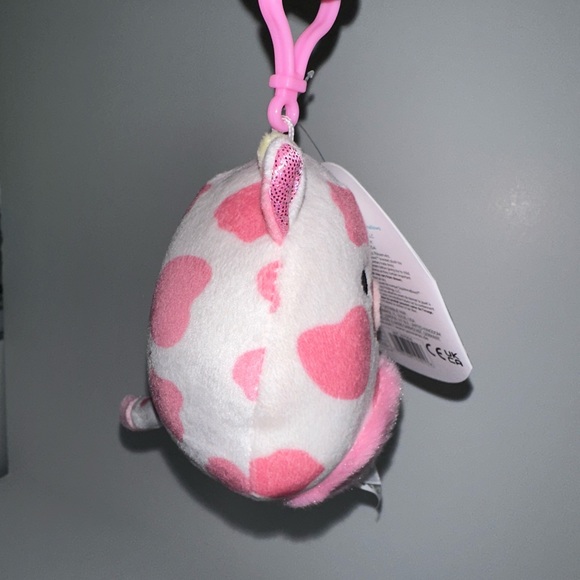 New Evangelica the Cow Valentine's Day 2023 Squishmallow Clip! - Picture 5 of 5